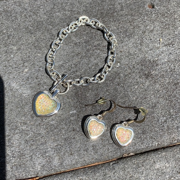 π€ White Jeweled Bracelet + Earrings Set π€ - Picture 2 of 5